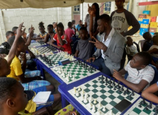 Chess in Lagos Nigeria: Tunde Onakoya Starts a Chess Training Project for Children