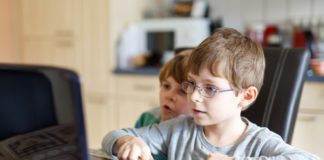 Three Things to Consider Before you Let Your Child Play Chess Online