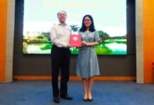 Hou Yifan Youngest Ever Professor At Shenzhen University