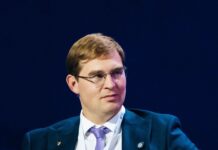 Timur Turlov Elected FIDE President After Dramatic Runoff in Samarkand