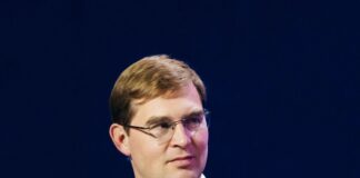 Timur Turlov Elected FIDE President After Dramatic Runoff in Samarkand